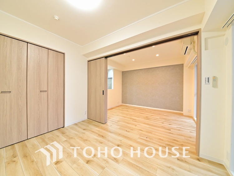 内装 シンプルですっきりとした室内は飽きのこない居心地の良い雰囲気です