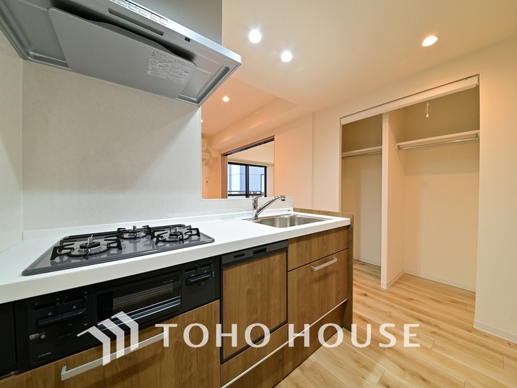 キッチン デザインと機能性を兼ね備えたシステムキッチン