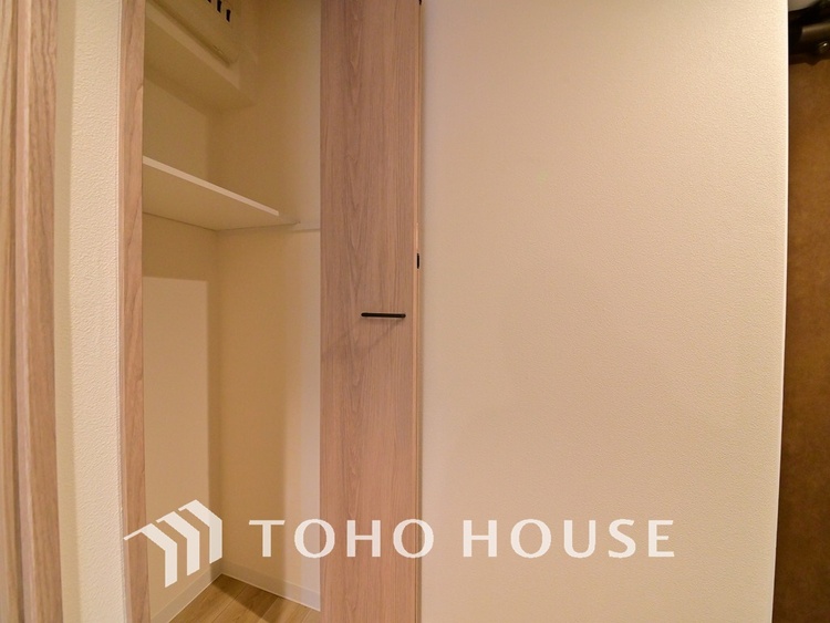 収納 廊下　収納