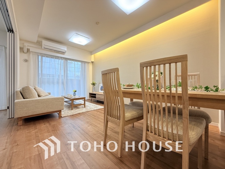 内装 明るいLDKは自然と家族が集まるコミュニケーションの場所に