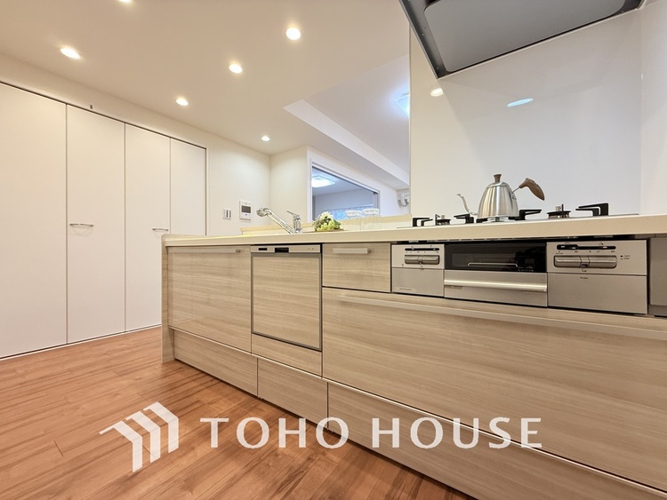 キッチン デザインと機能性を兼ね備えたシステムキッチン