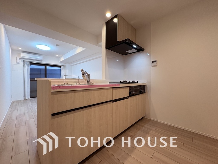 キッチン シンプルな部屋の雰囲気に溶け合うナチュラルキッチン