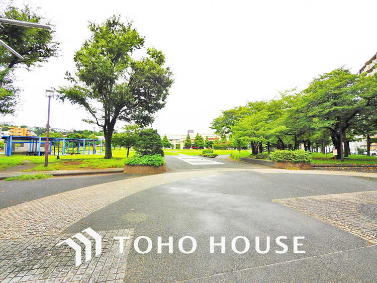 周辺 蒔田公園　距離60ｍ