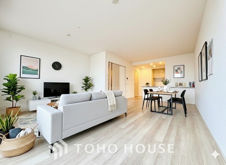 内装 ＊配置してある家具や小物はCGによるイメージ画像です。食事と楽しい会話が始まる。