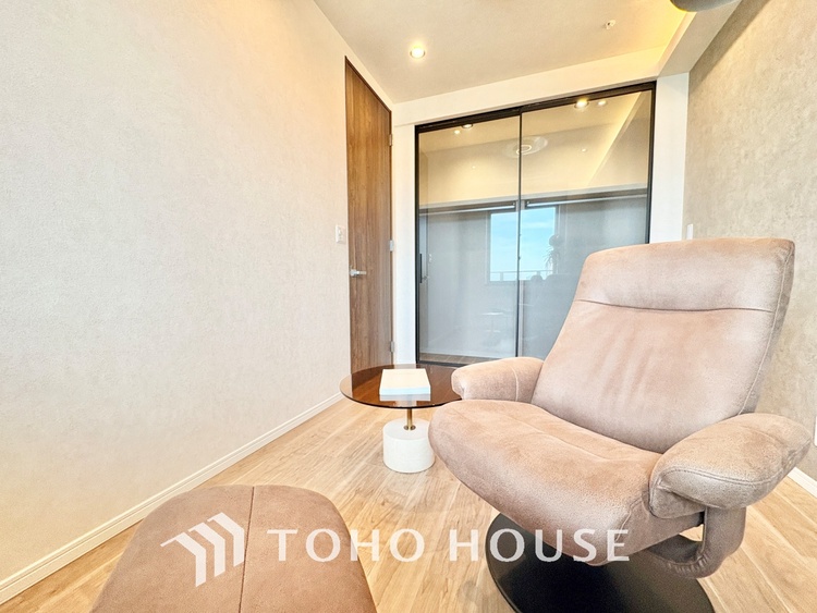 内装 寝室は一日の疲れを癒す大切な空間。快適で落ち着けるおすすめの間取りです。