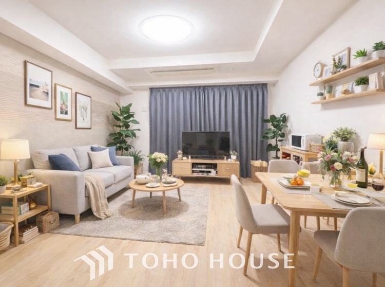 内装 ＊配置してある家具や小物はCGによるイメージ画像です。忙しい朝でも、しっかり家族が揃って食事をして頂けるゆとりある大きさのダイニングスペース。