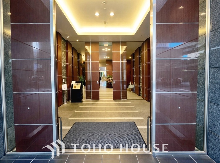 外観 オートロックや防犯設備が充実し、共用部から安心感が伝わるつくり。女性の一人暮らしやご家族でも心強い環境です。