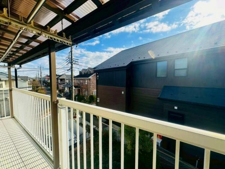 その他 日常を忘れて、開放的なバルコニーでリラックス