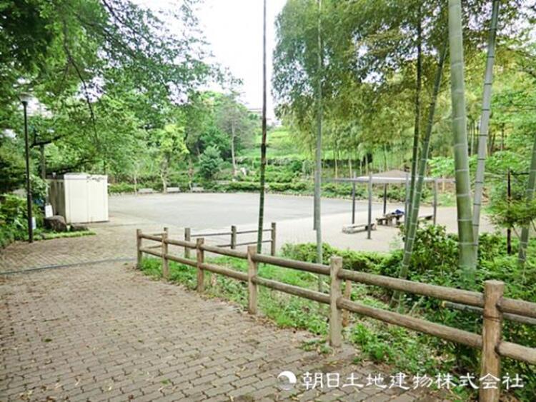 周辺 新井町公園280ｍ