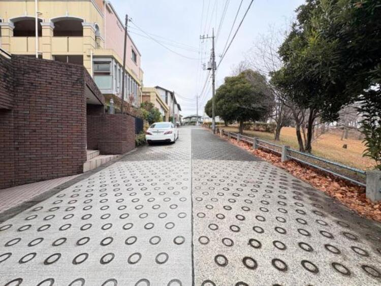 外観 ●〇閑静な住宅地で子育て家族にピッタリ。毎日のお散歩も快適な緑に恵まれたエリア〇● 