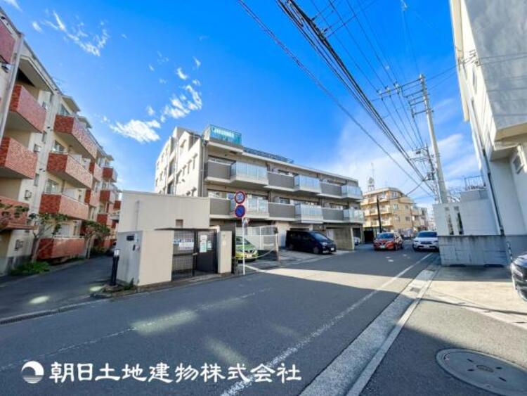 外観 【外観写真】特別な空間はたくさんの光を浴び、風を感じ、暮らしの時間を豊かにしてくれます。デザインされた空間と充実した建物と共に大切な家族の思い出を刻んでいきます。