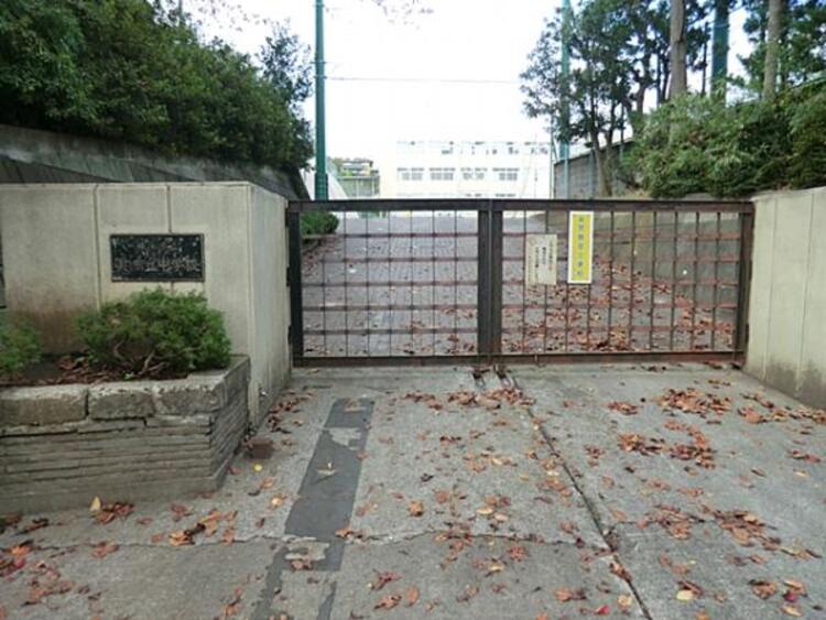 周辺 横浜市立美しが丘中学校まで約140ｍ