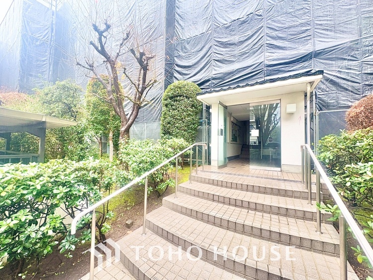 外観 【APPEARANCE】◆陽光◆が差し込む。この開放的な空間に家族の笑顔が集う。家族が一緒に過ごす空間は明るく、そして居心地よく。