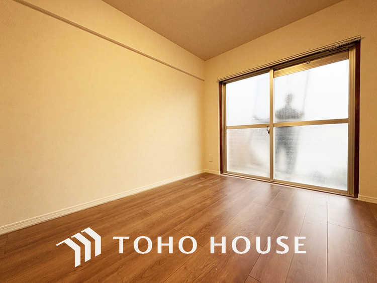 内装 1日の疲れを癒し、心地よく寛げるようゆったりとした広さをしています