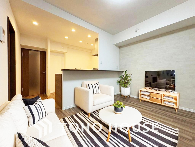 内装 明るいLDKは自然と家族が集まるコミュニケーションの場所に（家具は全てCGです）