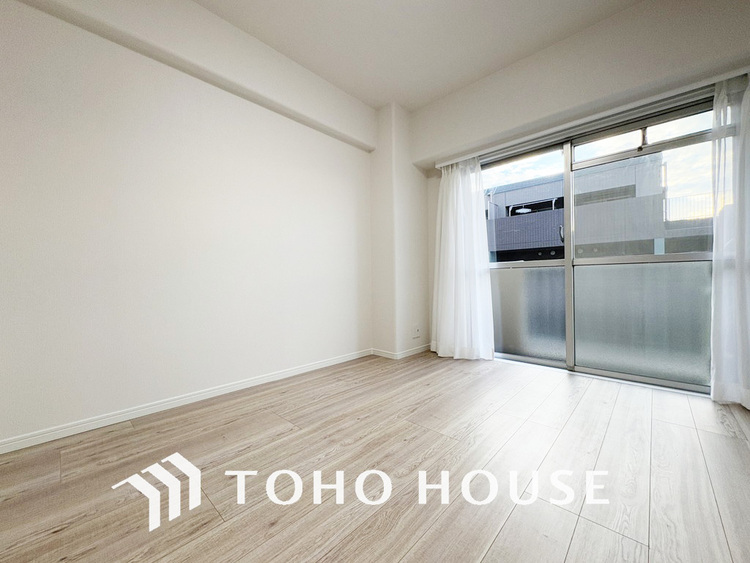 内装 1日の疲れを癒し、心地よく寛げるようゆったりとした広さをしています