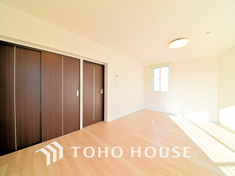 内装 上質な時間を育む暮らしのメインステージ。寛ぎとコミュニケーションを育む居心地のよい場所