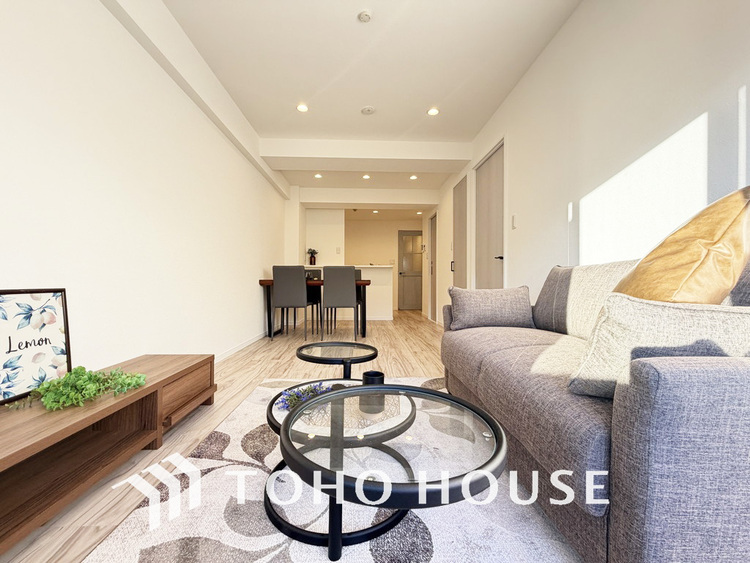 内装 明るいLDKは自然と家族が集まるコミュニケーションの場所に