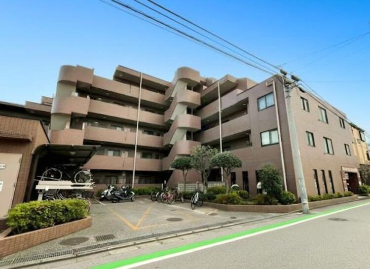 外観 ペット可マンションです！徒歩圏内に学校やスーパー、コンビニなどの商業施設が揃い、子育てにもおすすめの住環境！