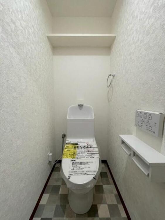 トイレ 毎日使うトイレは落ち着きと清潔感のあるデザイン 