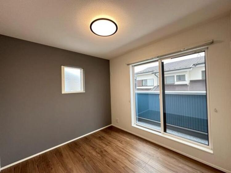 内装 陽光の注ぐ明るい空間です