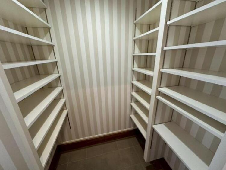 内装 大容量のシューズインクローゼット