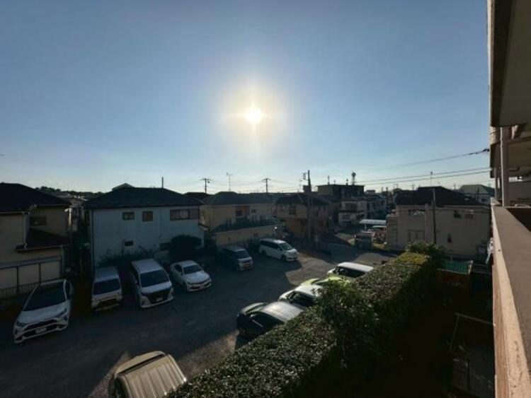 その他 前面に高い建物がなく、空の広がる開放的な眺望です 