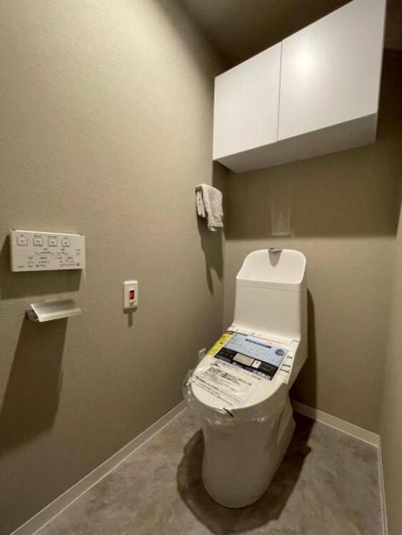 トイレ 毎日使うトイレは落ち着きと清潔感のあるデザイン 