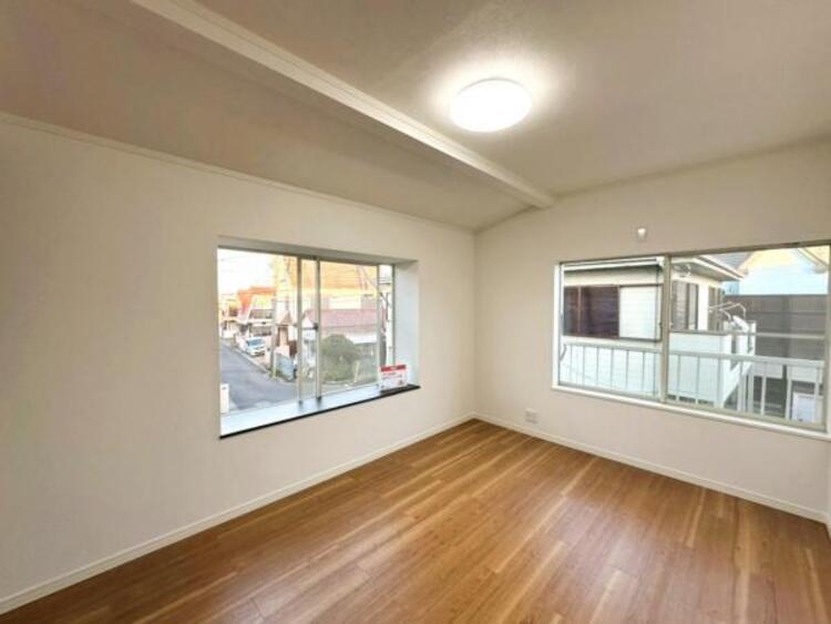 内装 2面採光の明るく風通しの良いお部屋です！ 