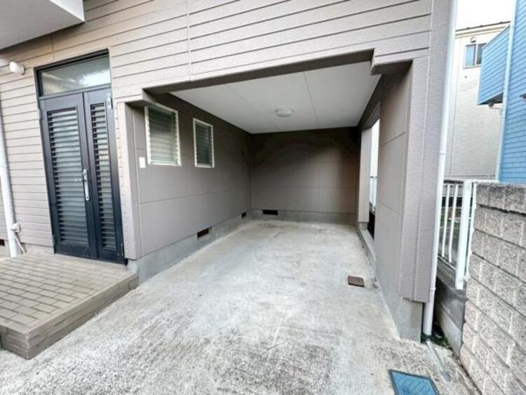 駐車場 ビルトインガレージ