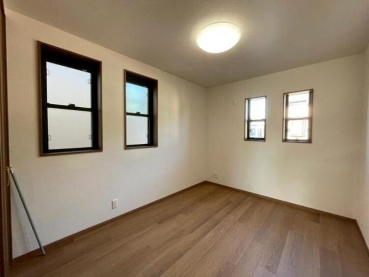 内装 2面採光の明るく風通しの良いお部屋です！ 
