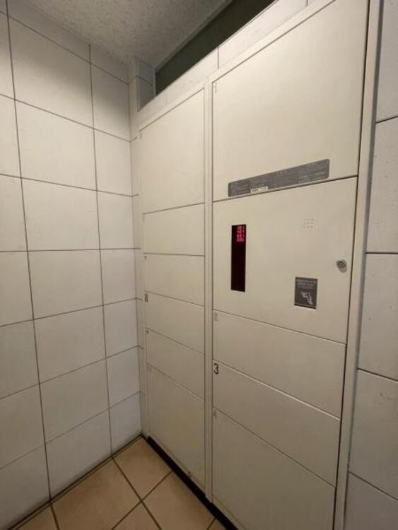 その他 不在時に便利な宅配ボックス。気軽にネットショッピングが楽しめます 