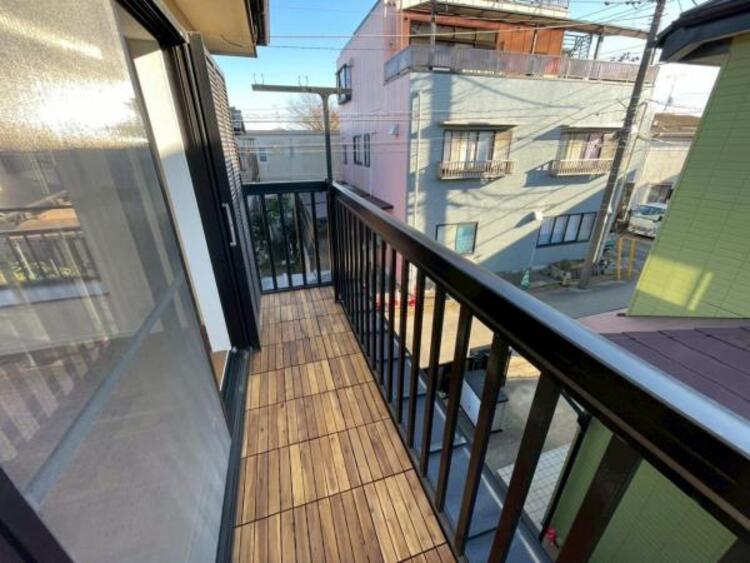 バルコニー バルコニー