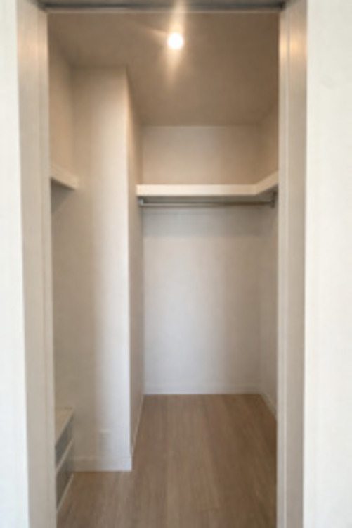 その他 大容量収納可能なウォークインクローゼット完備♪