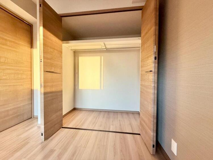 その他 収納スペースが付いていて、お部屋を広く使っていただけます。