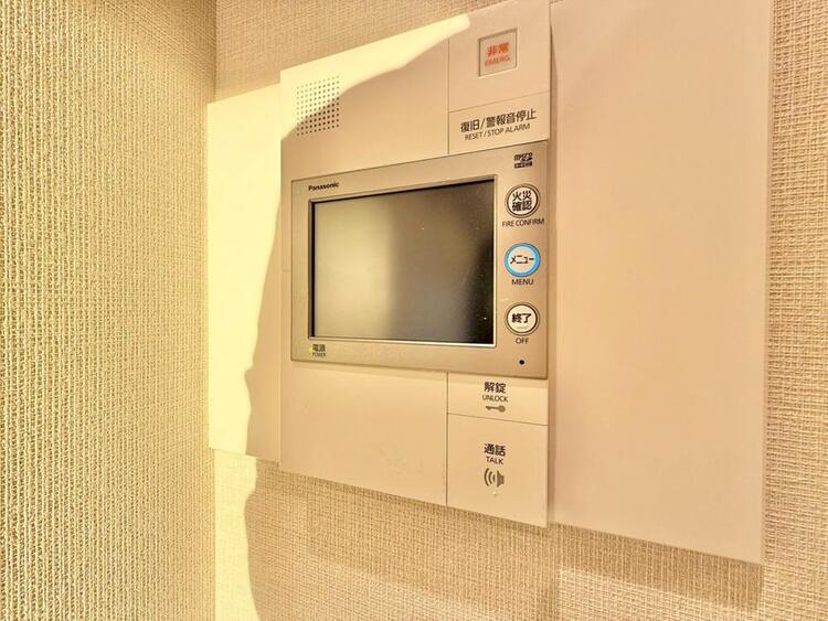 その他 誰が来てもわかる様にモニター付きインターホンを設置。