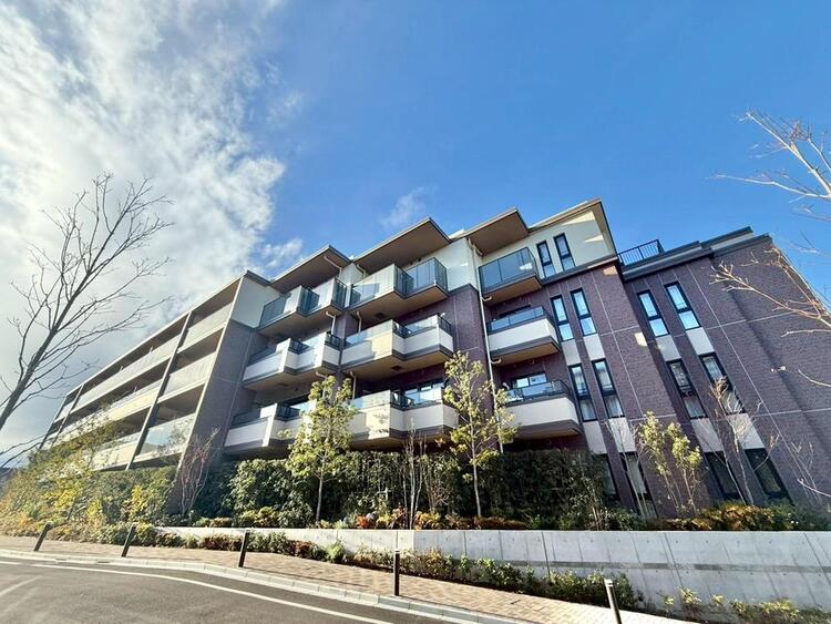 その他 飽きのこないシンプルモダンな外観です。