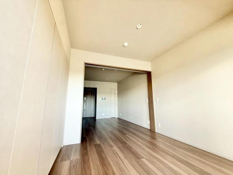 その他 清かで艶やかな時間をもたらしてくれる室内です。