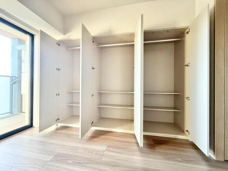 その他 収納スペースが付いていて、お部屋を広く使っていただけます。