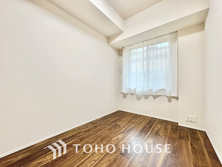 内装 光あふれるリビングは、笑顔の舞台。家族みんなで過ごすかけがえのない時間が、温かい思い出を作ります。