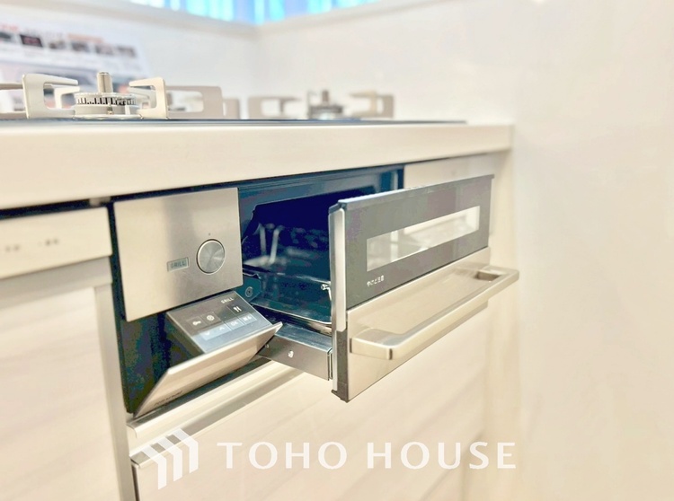 キッチン 【KITCHEN】◆家族のおはよう◆の声を笑顔で迎えてあげられるシステムキッチン。朝ごはんが楽しみでちょっと早起きしたくなるんです。