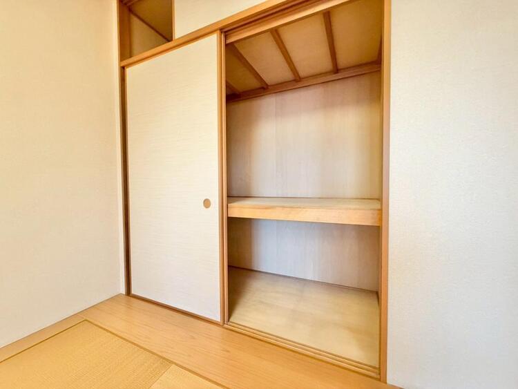 その他 収納スペースが付いていて、お部屋を広く使っていただけます。
