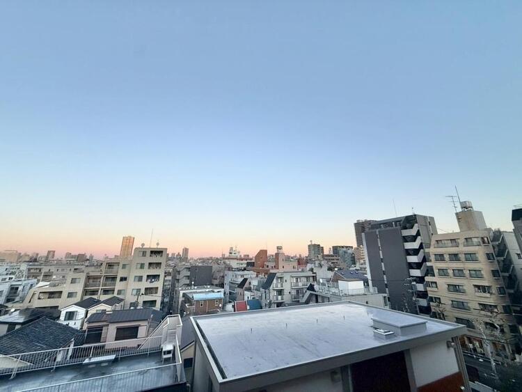 その他 眺望や窓からの景色が良いと、家で過ごす時間も快適です。