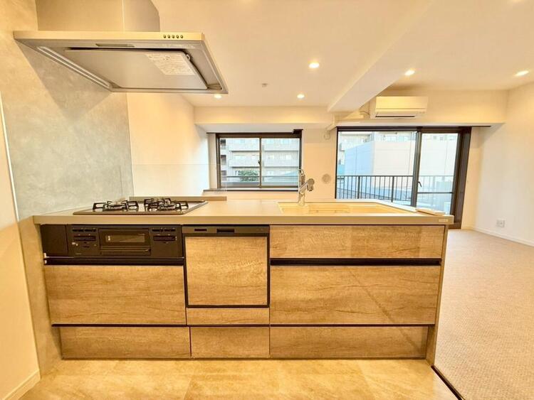 その他 開放感のあるキッチンスペース。調理をしながら、会話も弾みそうですね。
