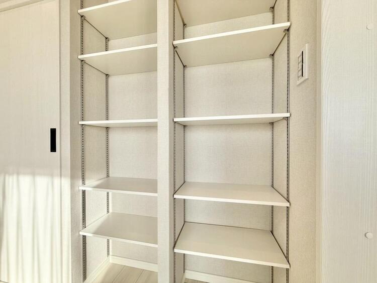 その他 家電やスーツケース、ストック品など何でも片付く嬉しい空間です。