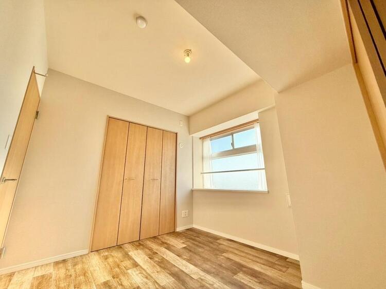 その他 清かで艶やかな時間をもたらしてくれる室内です。