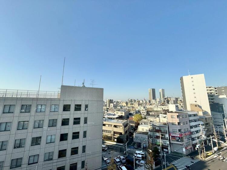 その他 眺望や窓からの景色が良いと、家で過ごす時間も快適です。