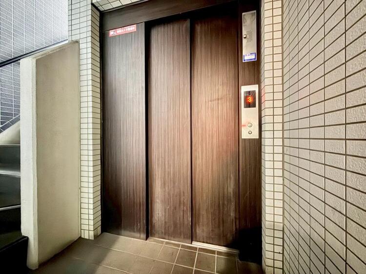 その他 エレベーター完備のため荷物が多くなっても安心。