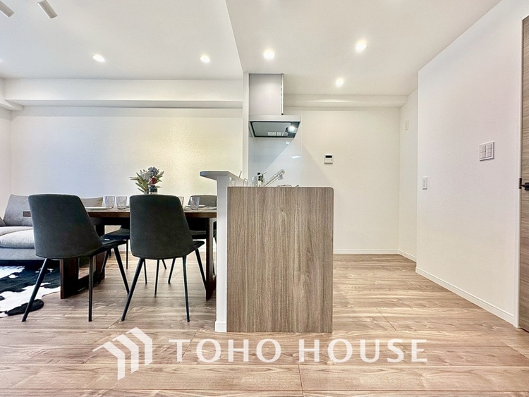 内装 【LIVING】◆Sunshine◆光が燦々と入り、いるだけで気持ちいい。「開放的でゆとりあるお部屋です。」