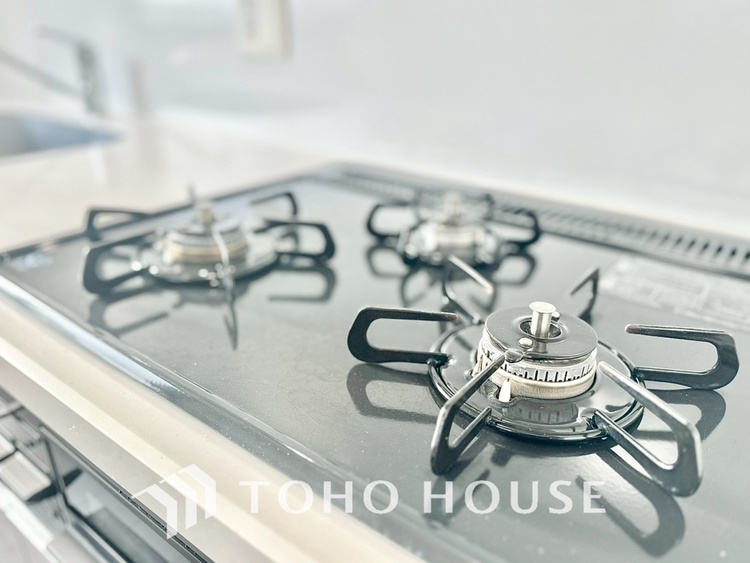 キッチン 現在改装中◆家族のおはよう◆の声を笑顔で迎えてあげられるシステムキッチン。朝ごはんが楽しみでちょっと早起きしたくなるんです。